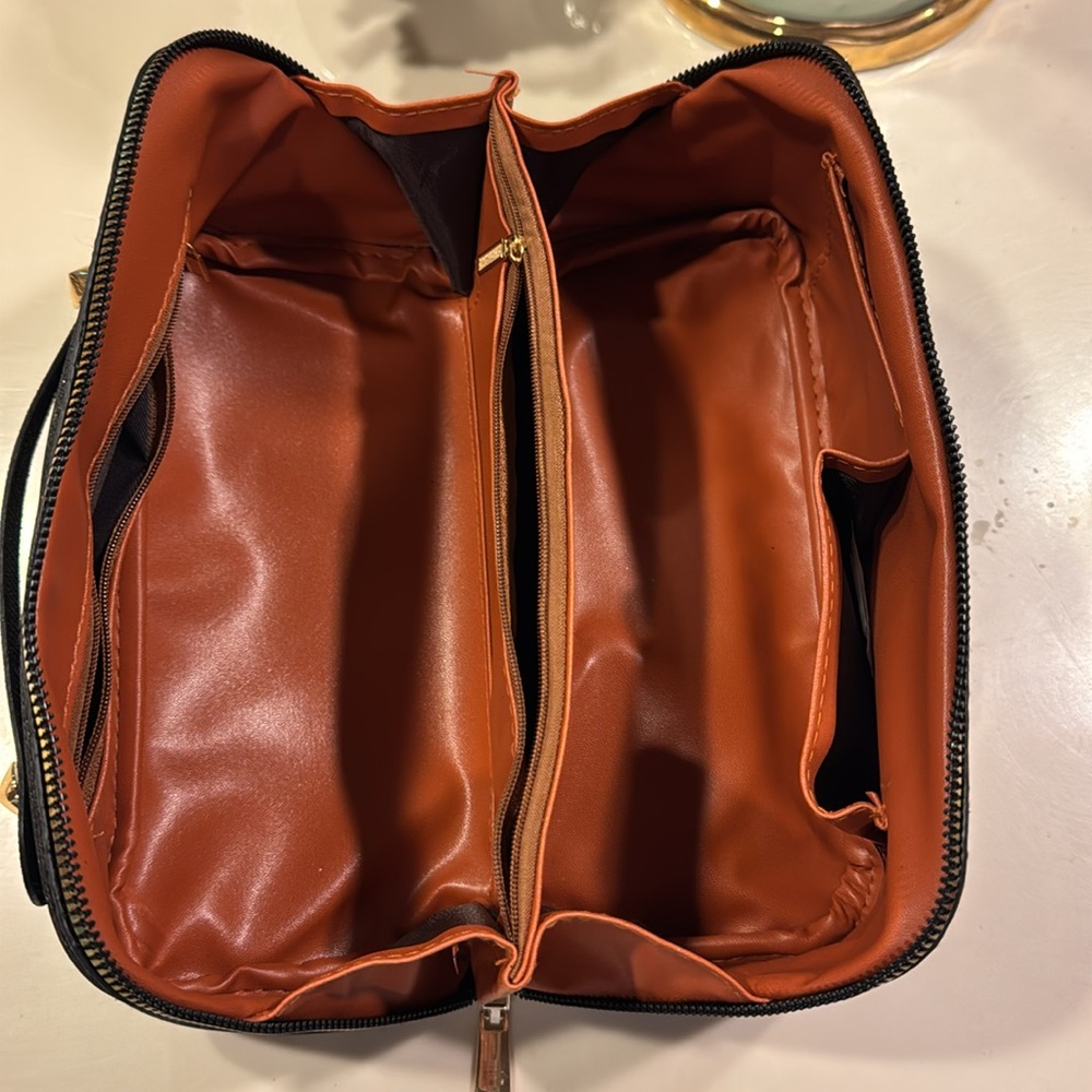 NWOT Make Up bag black sparkle - Picture 3 of 8